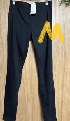 ユニクロ　レギンスパンツ　黒