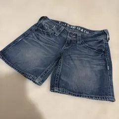 Levi's ダークブルー ショートパンツ　デニム