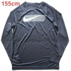 美品ナイキ 150-160cm 黒 軽量薄手 長袖Tシャツ スポーツ ランニングのサムネイル