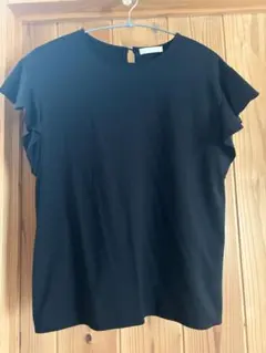 シューラルー　フリルシャツ　Tシャツ　黒のサムネイル