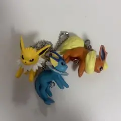 ポケモン ブイズ ガチャガチャ サンダース ブースター シャワーズ