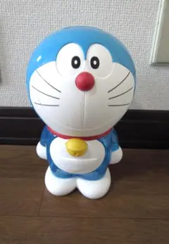 ドラえもん　貯金箱