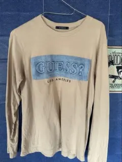 GUESS 長袖カットソー ベージュ ロゴ刺繍のサムネイル