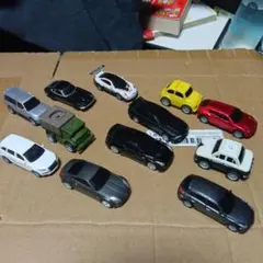 Y*O様 ミニカー 12台セット カラフル中古