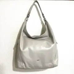 【今だけ値下げ】FURLA ショルダーバッグ （色Vaniglia）
