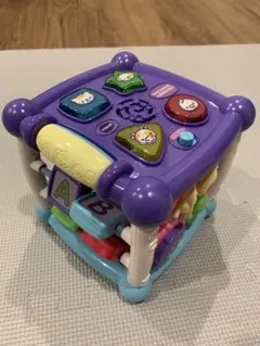 英語知育玩具 VTech Busy Learners アクティビティキューブのサムネイル