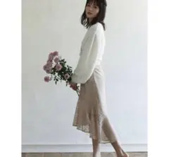 マーメイドラインスカートのサムネイル
