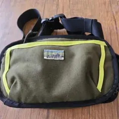 パタゴニア　patagonia ボデイバックのサムネイル