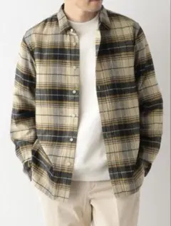 グローバルワーク やわらかリッチネルシャツ バヤコさん着用 UNISEX