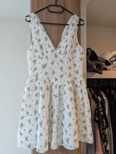 DIVIDED フラワープリント ノースリーブワンピース Sサイズ