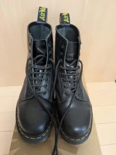 ドクターマーチン　8ホールブーツ　UK7