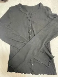 ブラック長袖カーディガン