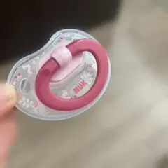 【美品】NUK フラミンゴ柄おしゃぶり ピンクのサムネイル