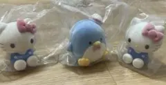 ハローキティ ×2、タキシードサム、ぬいっぽコット
