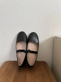 ブラックバレエシューズ クロスストラップ