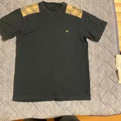 BURBERRYTシャツ Vネック