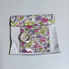 LAURA ASHLEY 文房具ポーチ