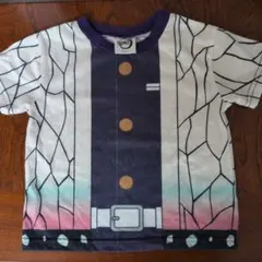 キッズ　鬼滅の刃　胡蝶しのぶ柄半袖Tシャツ 110cm