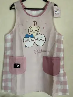 ちいかわ　ハチワレ　うさぎ　カメラ　ピンク　エプロン　Ｍ〜Ｌ　新品未着用タグ付きのサムネイル