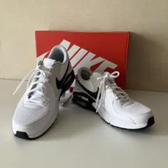 ナイキNIKE エアマックス エクシー ホワイト×ブラック ２８cm