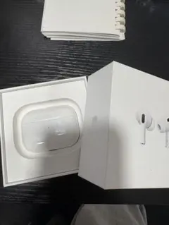 【訳あり】AirPods Pro 本体 ホワイト 充電ケーブル付き
