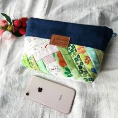 Item thumbnail for item ba9234fc-4fd3-4da5-9ec9-03cb8ef98d2a