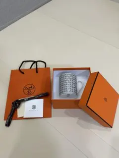 エルメス HERMES モザイク24 レンゲ 新品未使用 トレー 〈モザイク 24〉ゴールド PM | Hermès - エルメス-公式サイト