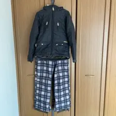 シスタＪ　スノーボードウェア、上下セット