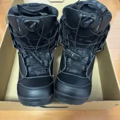 スノーボードブーツ