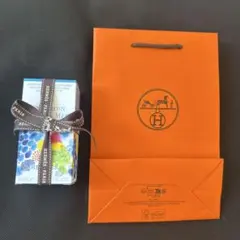 新品未使用 HERMES オードトワレ《珊瑚礁の庭》50mlキーホルダーセット