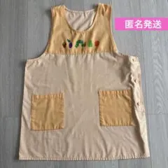 はらぺこあおむし　エプロン