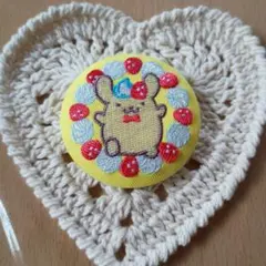サンリオ刺繍バッチ　ポムポムプリン