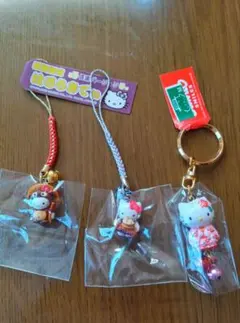 ご当地ハローキティ　 ストラップ2点　 キーホルダー1点