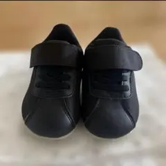 ディズニーランド　ディズニーリゾート　ベビーシューズ　黒　スニーカー 13cm