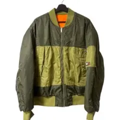 TOMMY JEANSリバーシブルジャケット