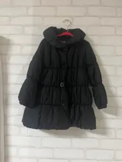 黒色ダウンコート 110