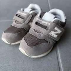 New Balance キッズスニーカー ブラウン