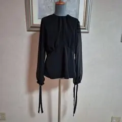 TOPSHOP ブラック長袖ブラウス ドレープデザイン