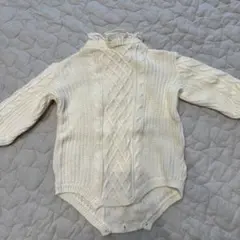 アイボリー ケーブル編みロンパース 70