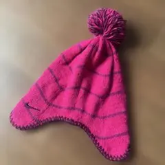 Nike ストライプ柄 ピンク　ポンポンニット帽