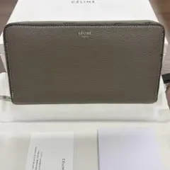 新品同様‼️ セリーヌ　CELINE 財布　長財布　バイカラー　ラウンドファスナーのサムネイル