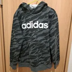 adidas 迷彩柄 パーカー 140
