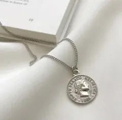 【即購入ok】コイン　ネックレス　シルバー　海外コインネックレス　レディース