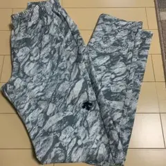 DESCENTE ウェア　ズボン　メンズＸＯサイズ