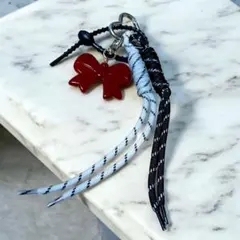 リボン型チャーム付きキーホルダー　じゃらじゃらチャーム　小物