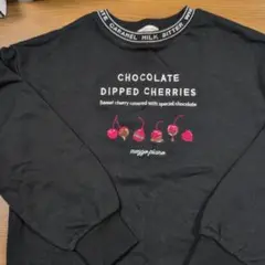 mezzo piano チョコレートディップチェリー トレーナー