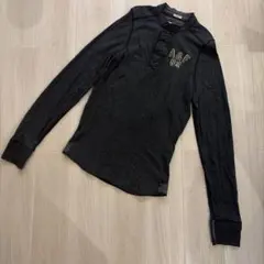 美品 Abercrombie & Fitch ヘンリーネック長袖カットソー Mのサムネイル