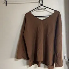 ミラノリブVネックプルオーバー　ニット　ブラウン　Mサイズ