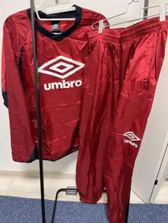 umbro ・ウィンドブレーカー 上下セット レッドL