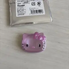 サンリオ ぷっくりったいバッジ ハローキティ